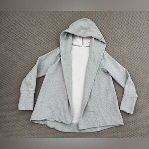 Standard James Perse Open Front Hooded Sweatshirt Cardigan
Minimalist
Luxury